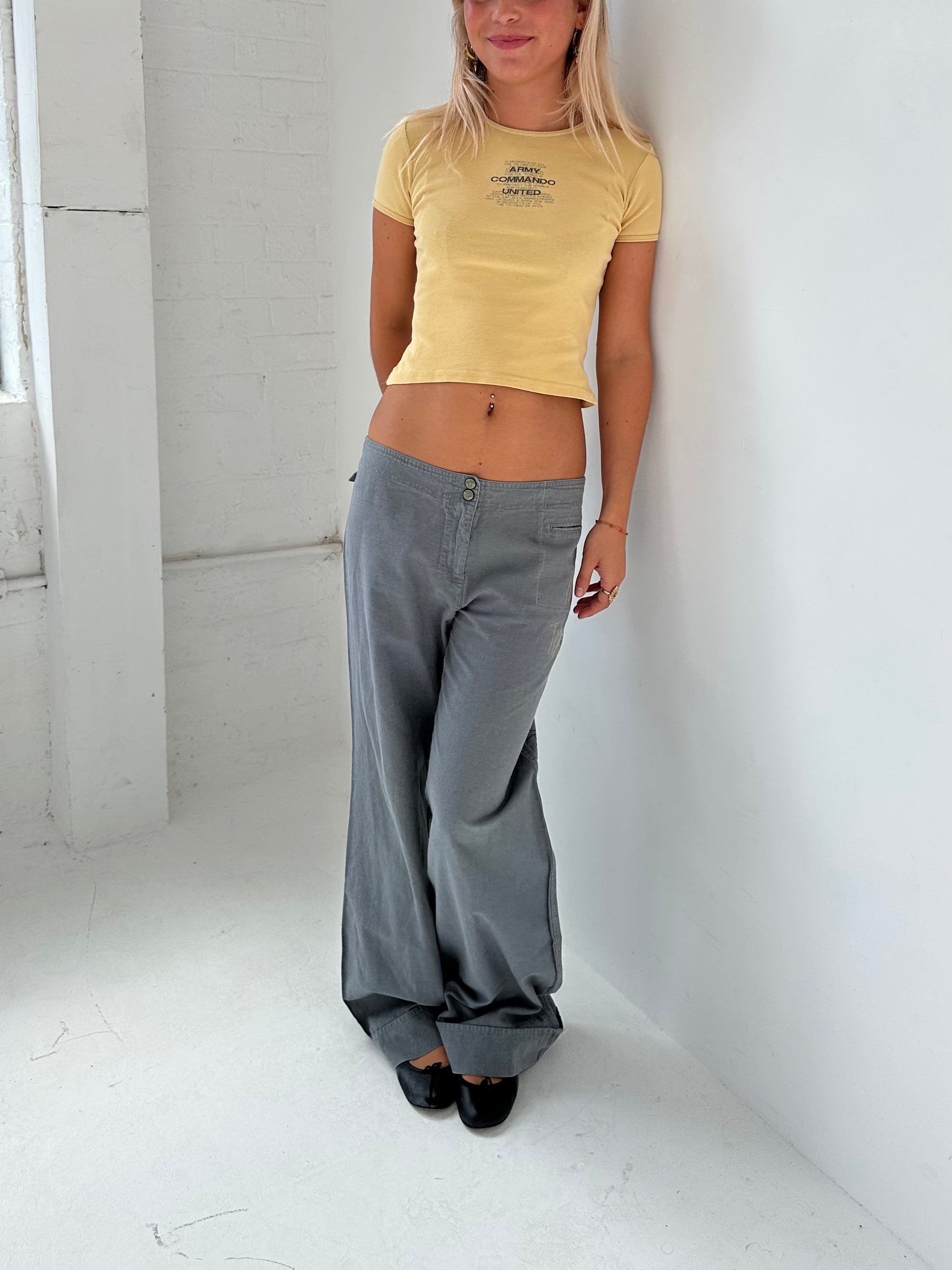 baby tee — size xs/s