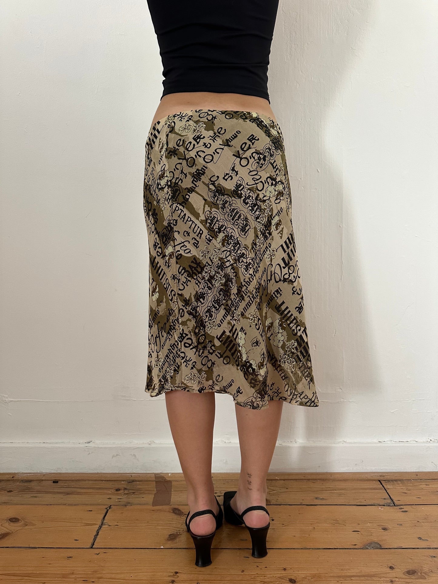 90's Graphic Midi Skirt | Size S