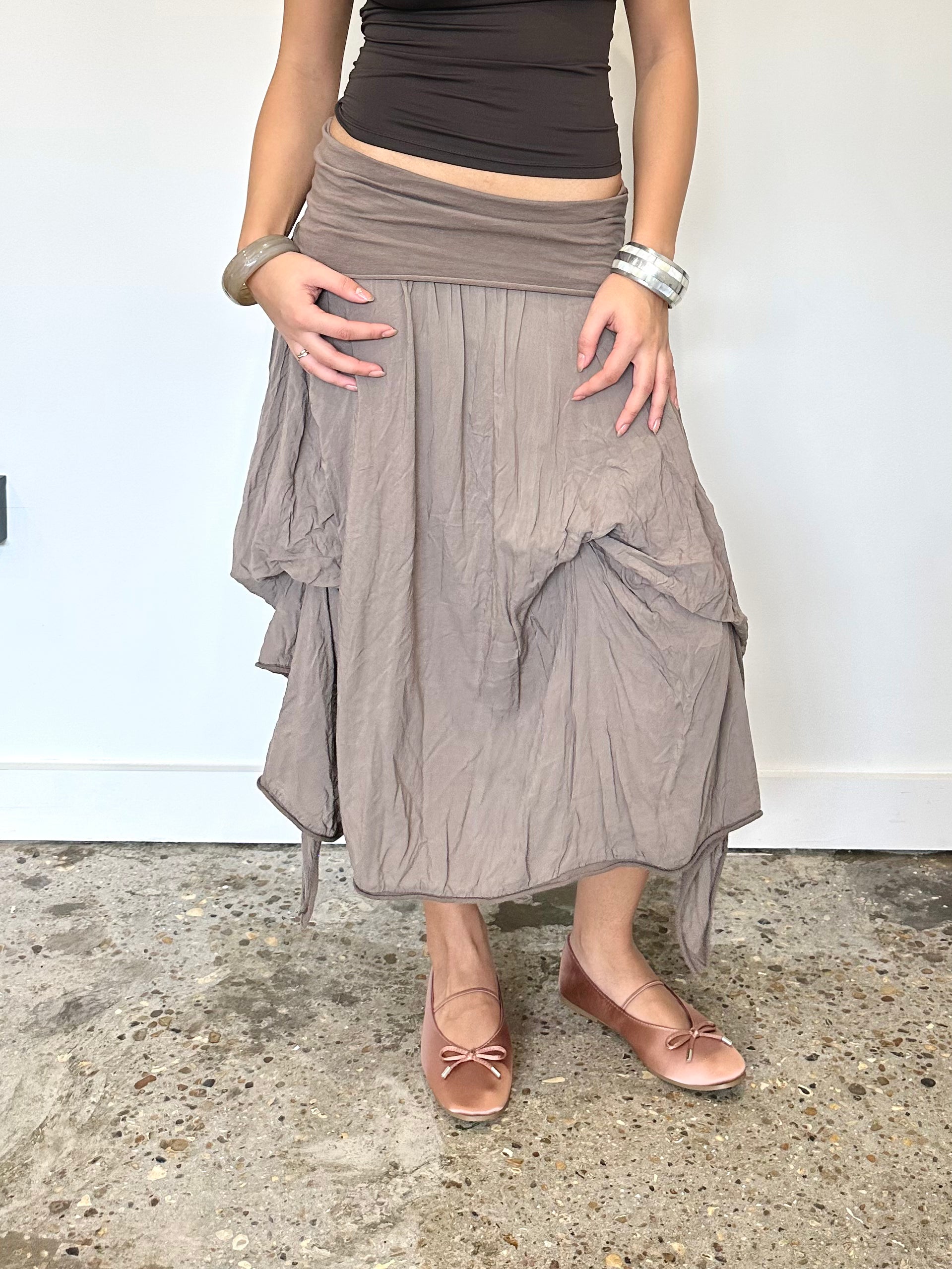 asymmetric skirt — size xs/s