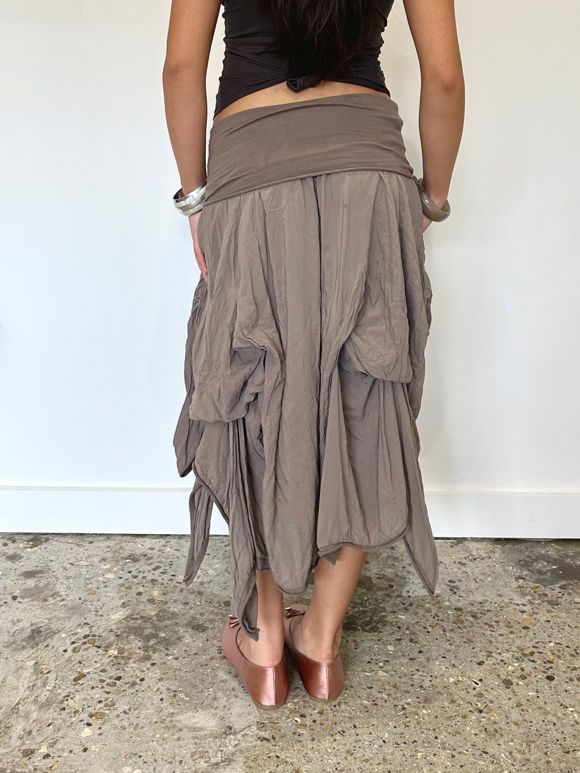 asymmetric skirt — size xs/s