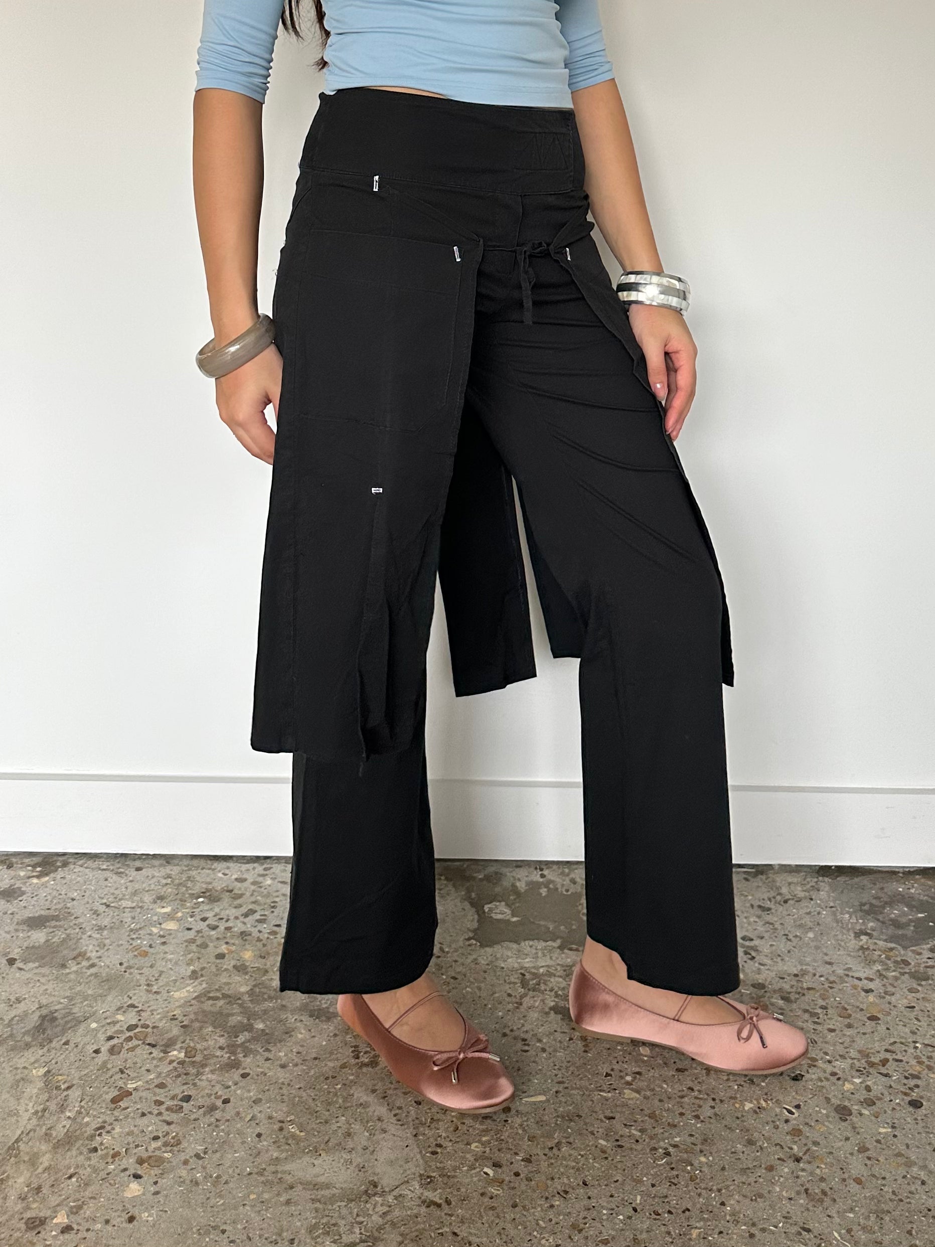apron layered trousers — size xxs/xs