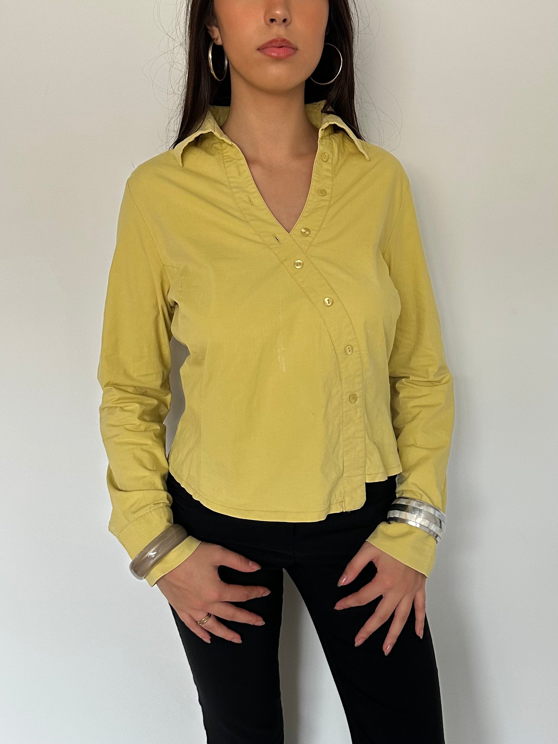 asymmetric shirt — size m