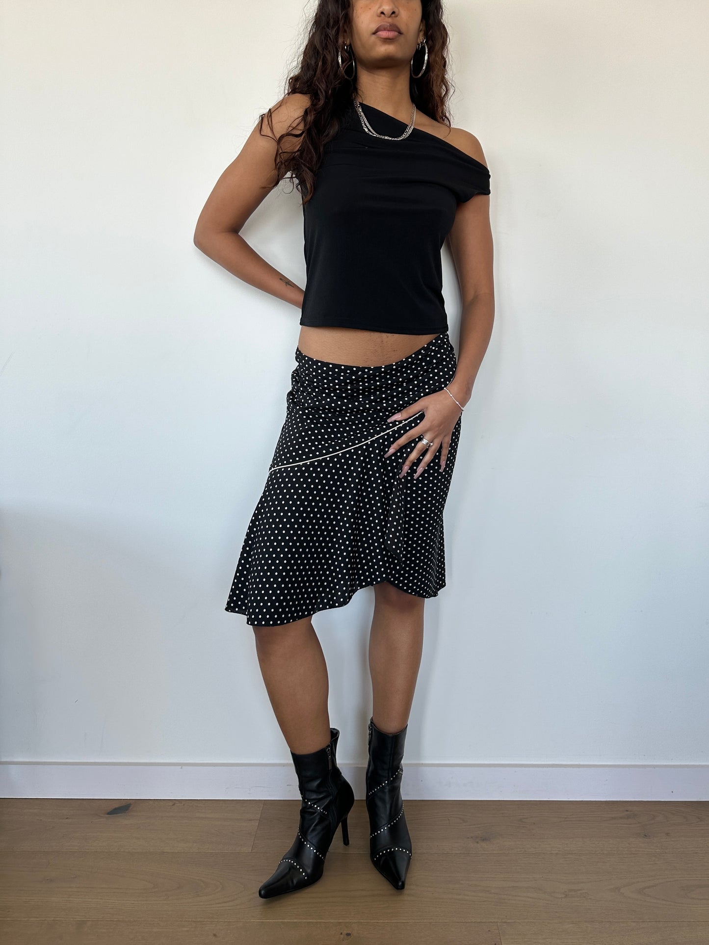Polka Dot Asymmetric Skirt ⋆ Size S/M