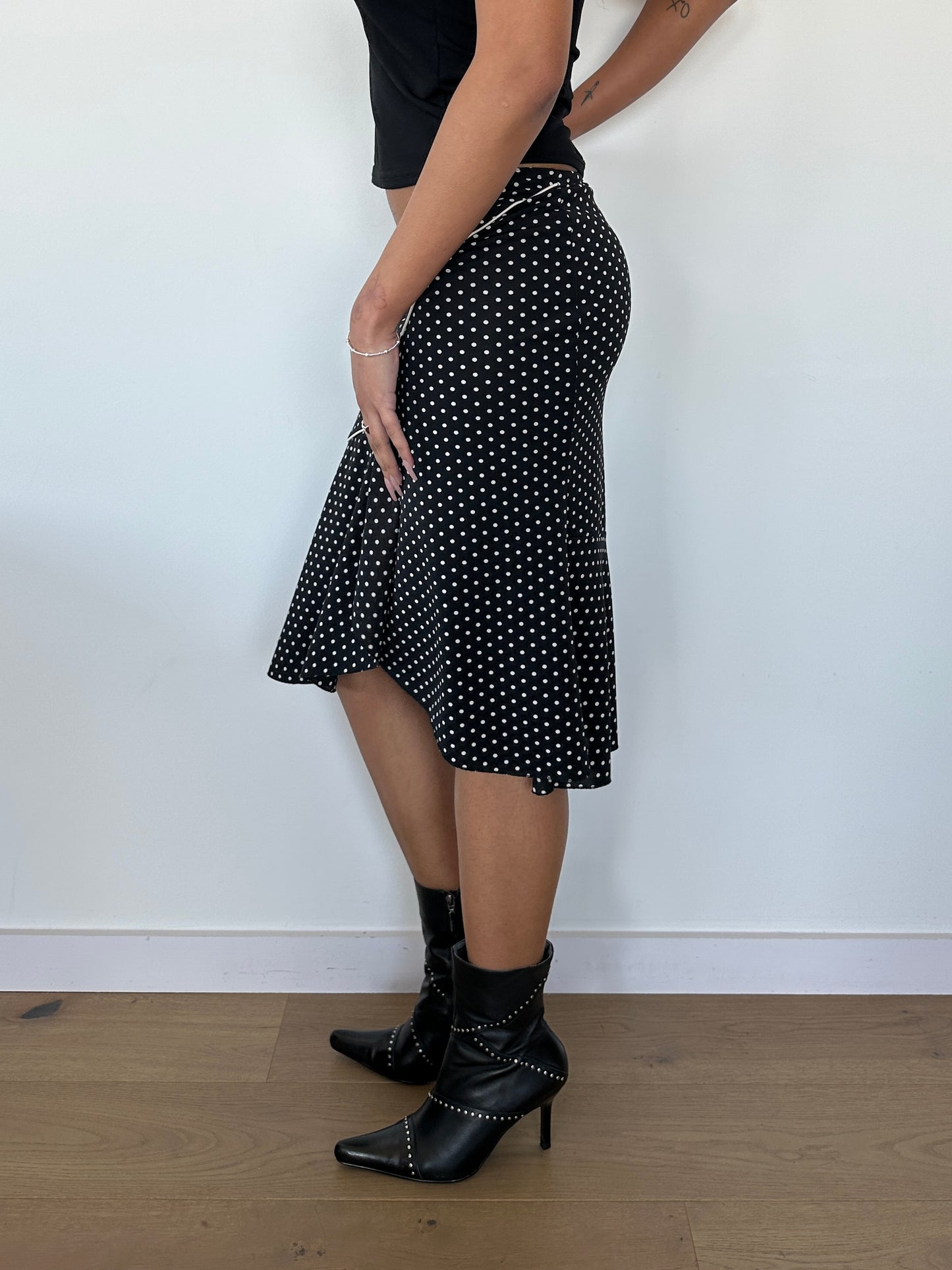Polka Dot Asymmetric Skirt ⋆ Size S/M