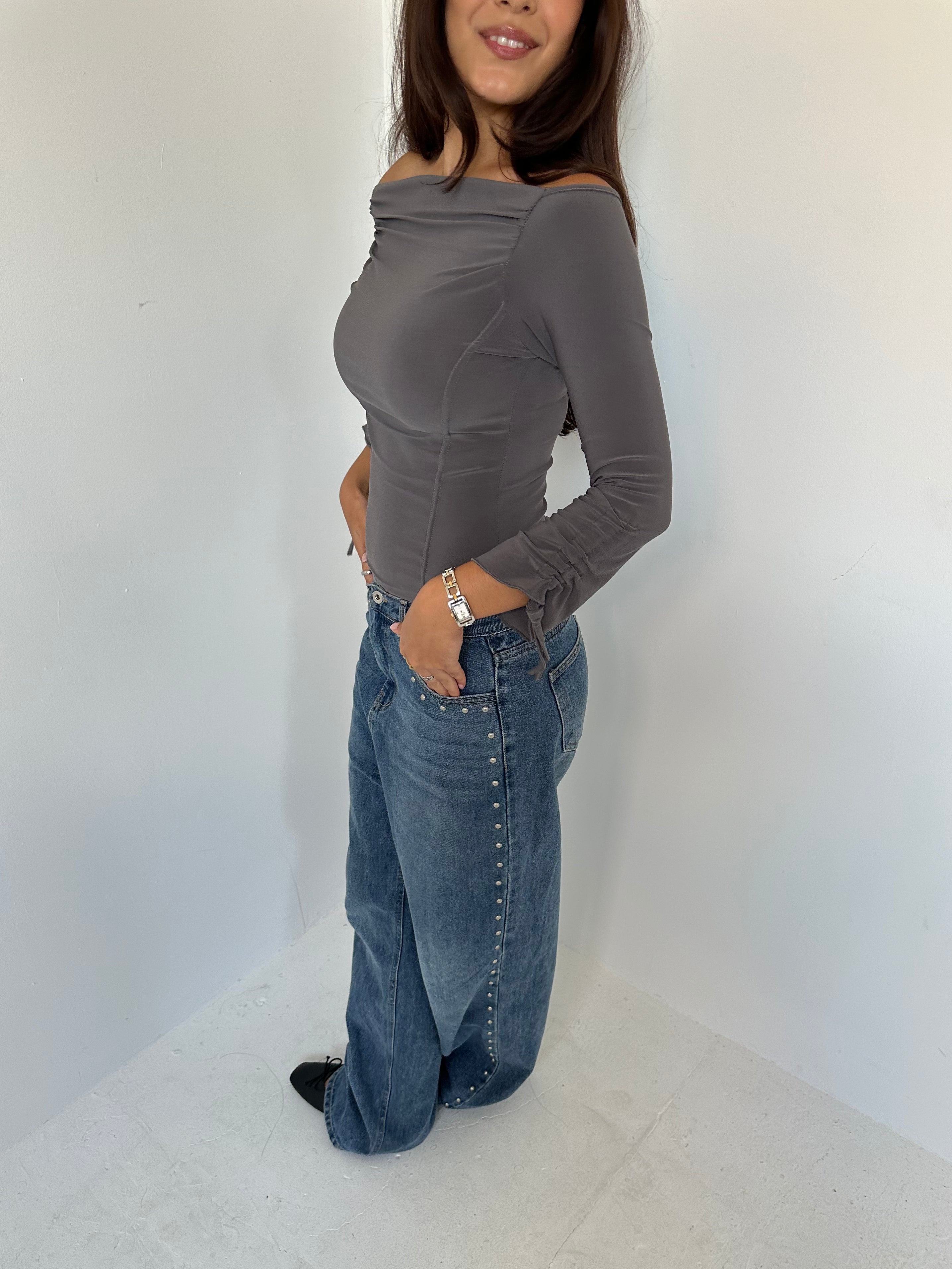 off shoulder top — size xs/s