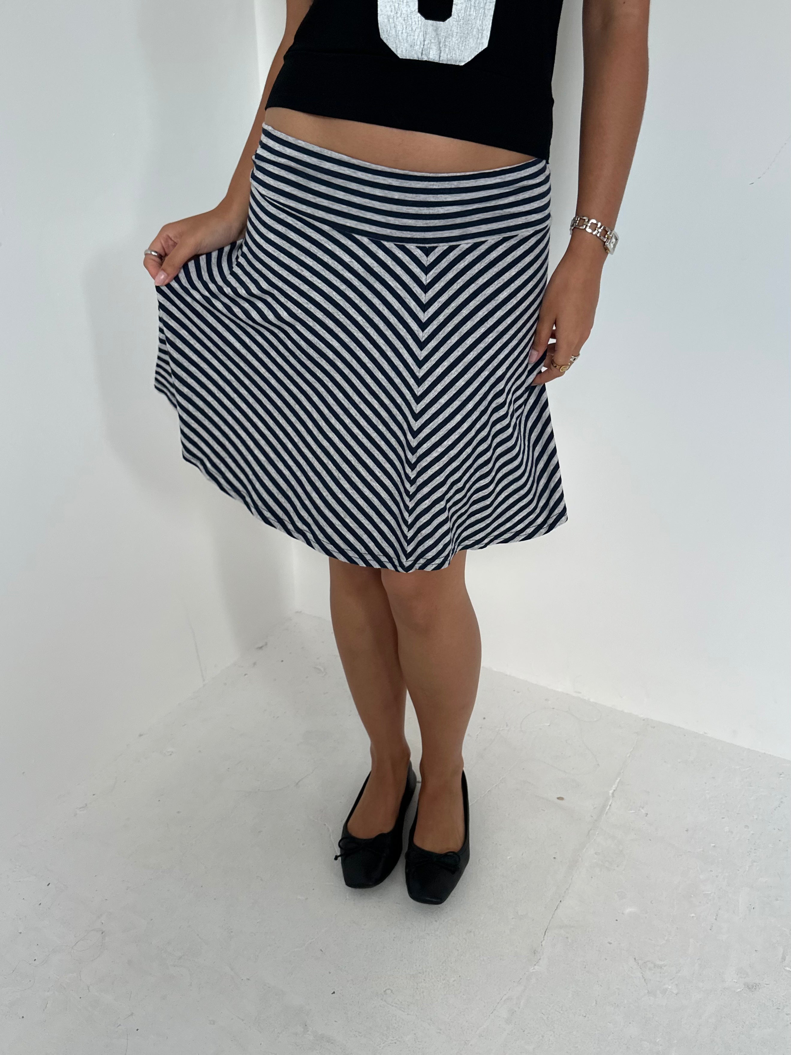 stripe skirt — size xs/s