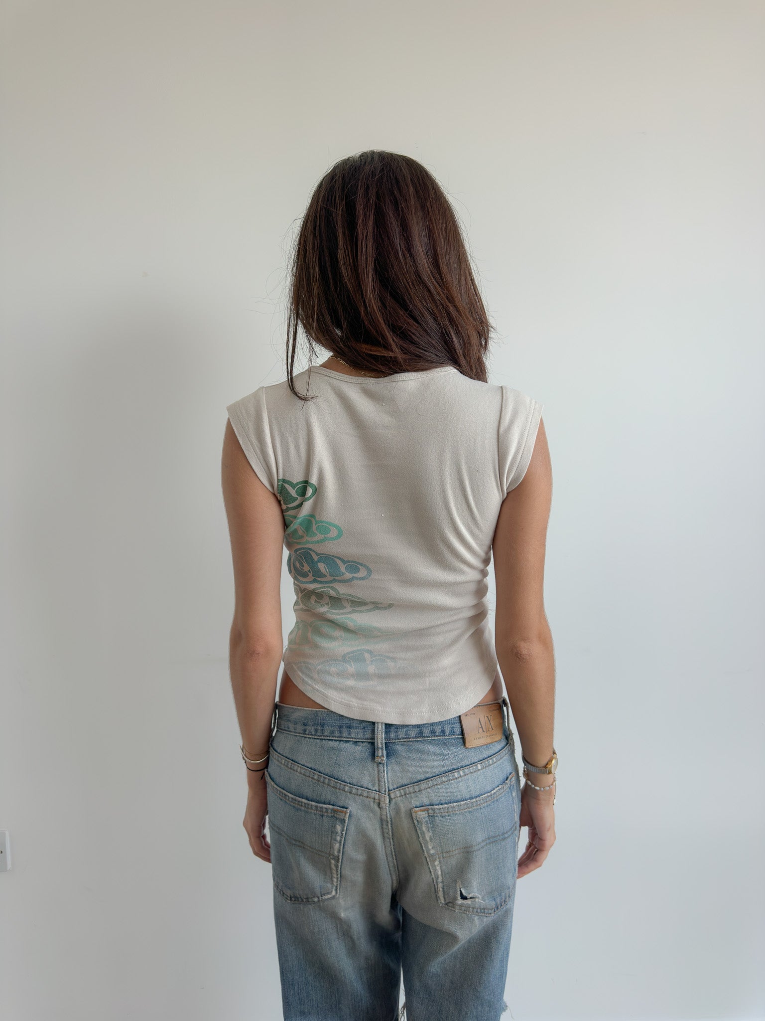 bench baby tee / size xs-s
