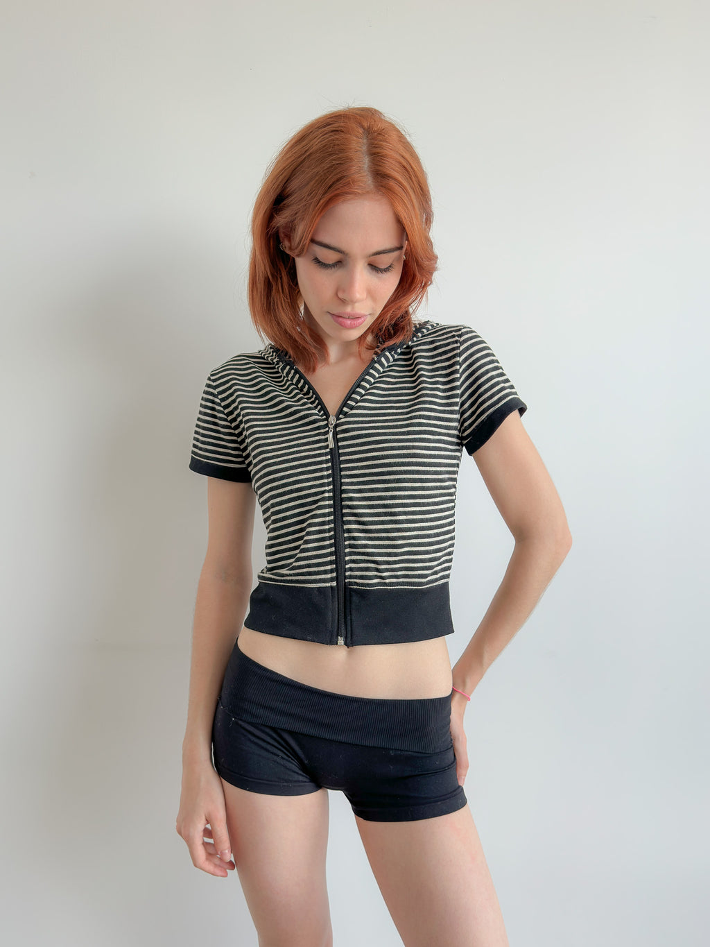 stripe hooded tee / size xs-s