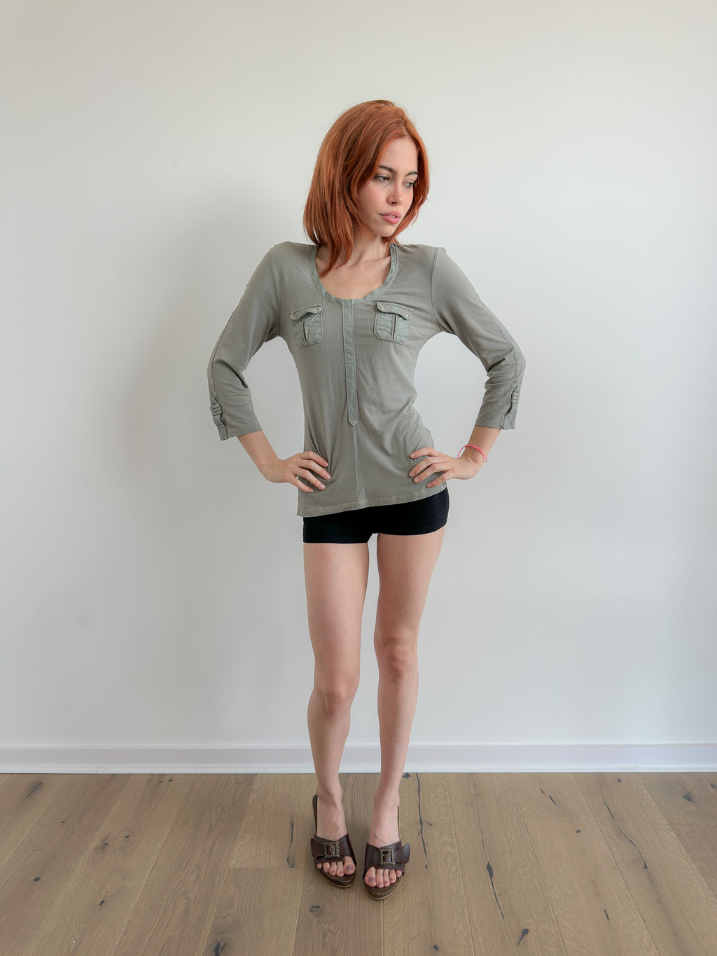 3/4 sleeve top / size m-l