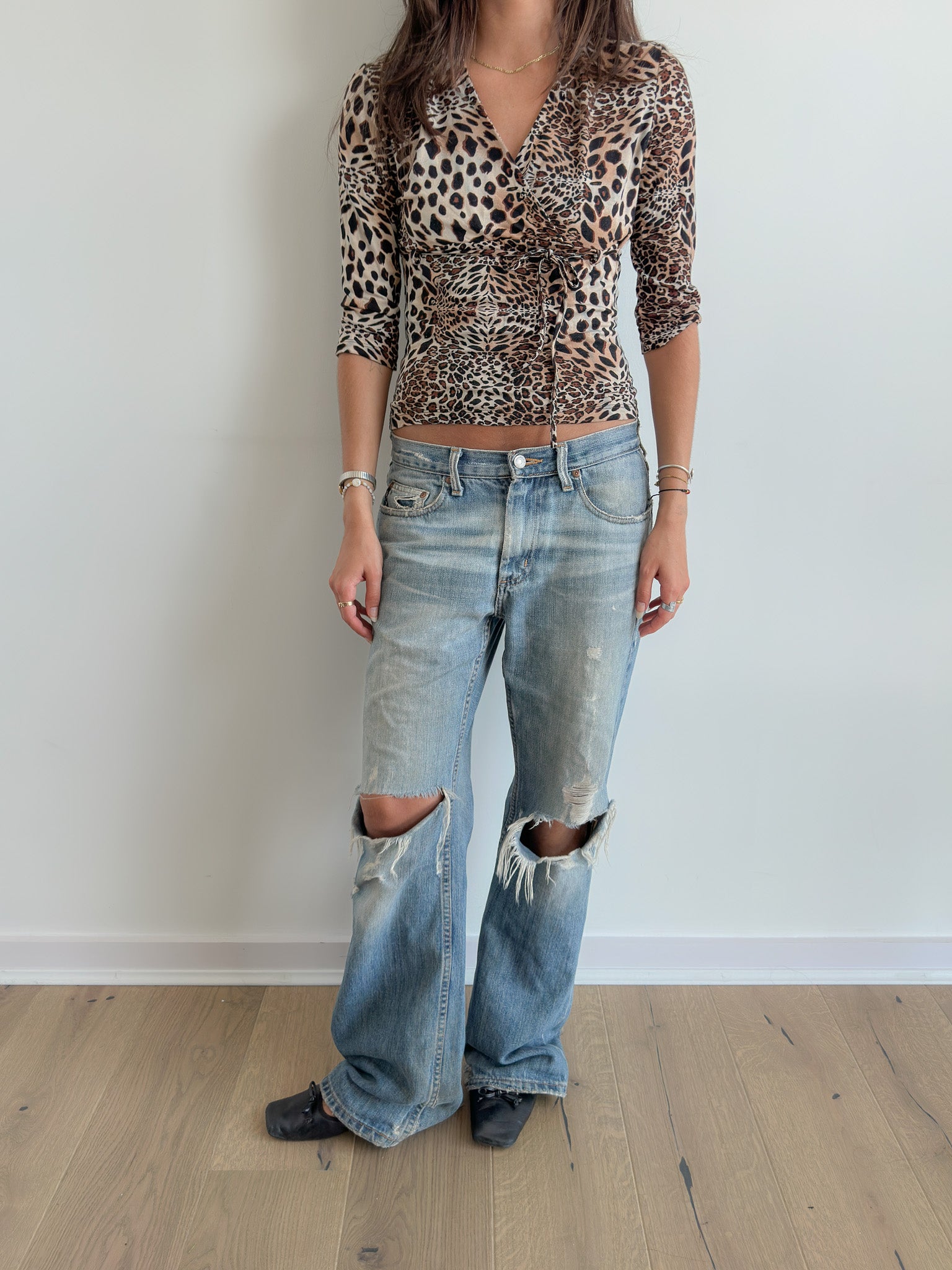 3/4 sleeve leopard top / size xs-s