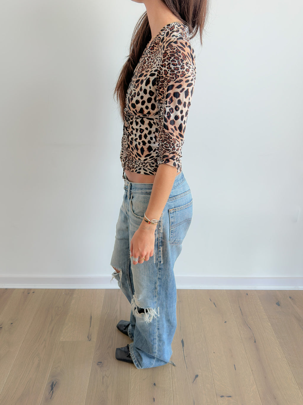 3/4 sleeve leopard top / size xs-s