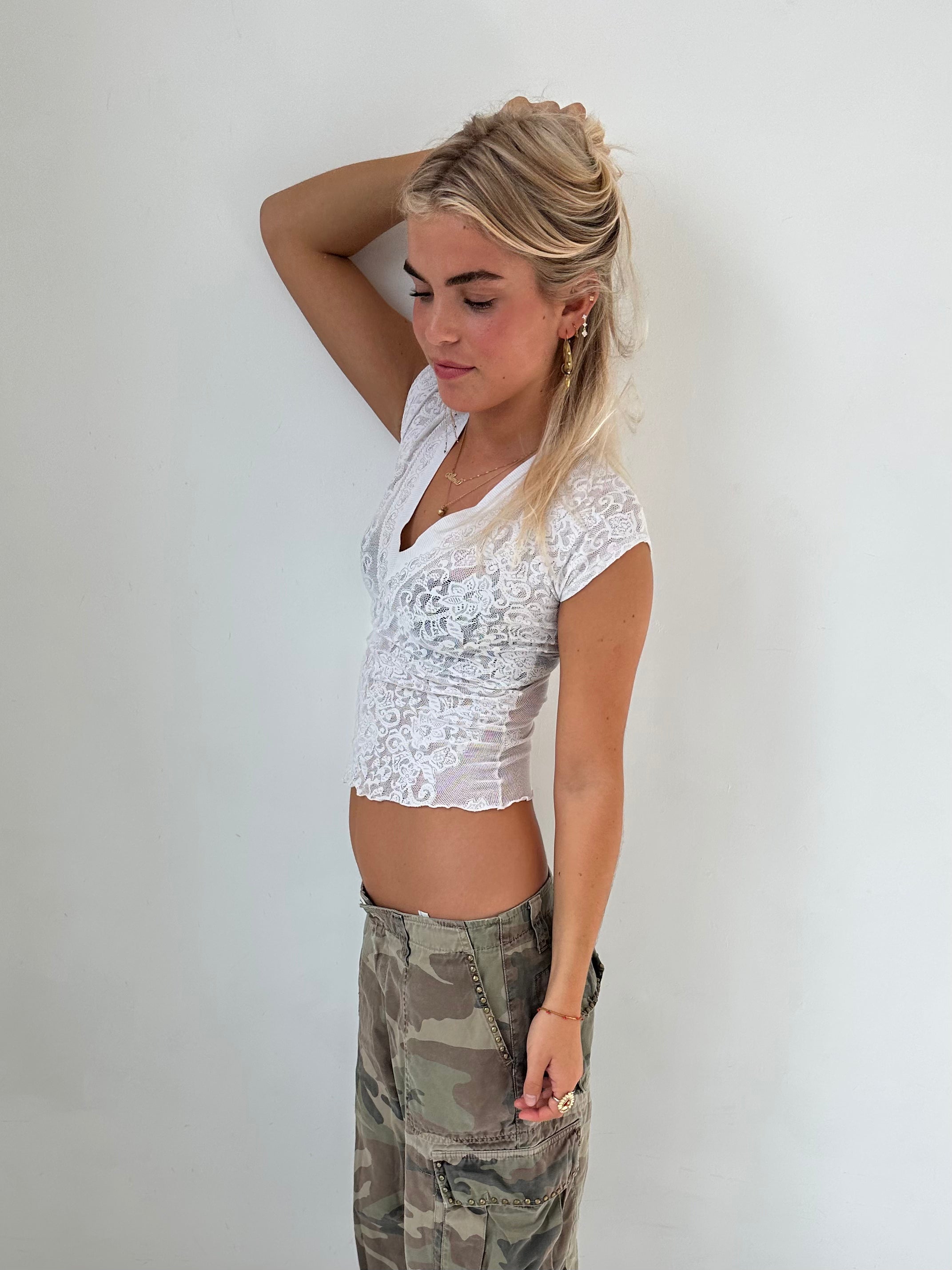 lace top — size s