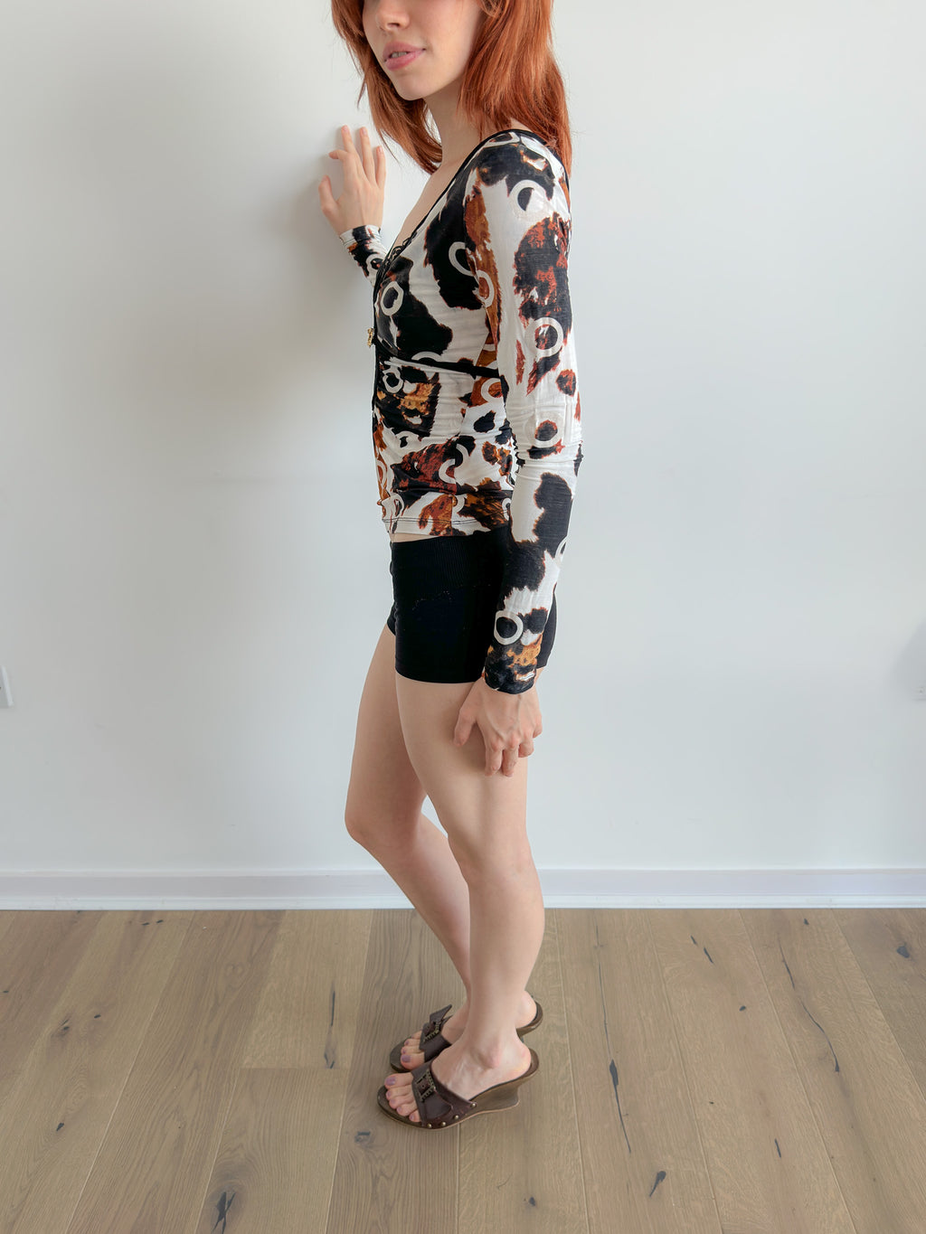 v-neck top / size xs-s