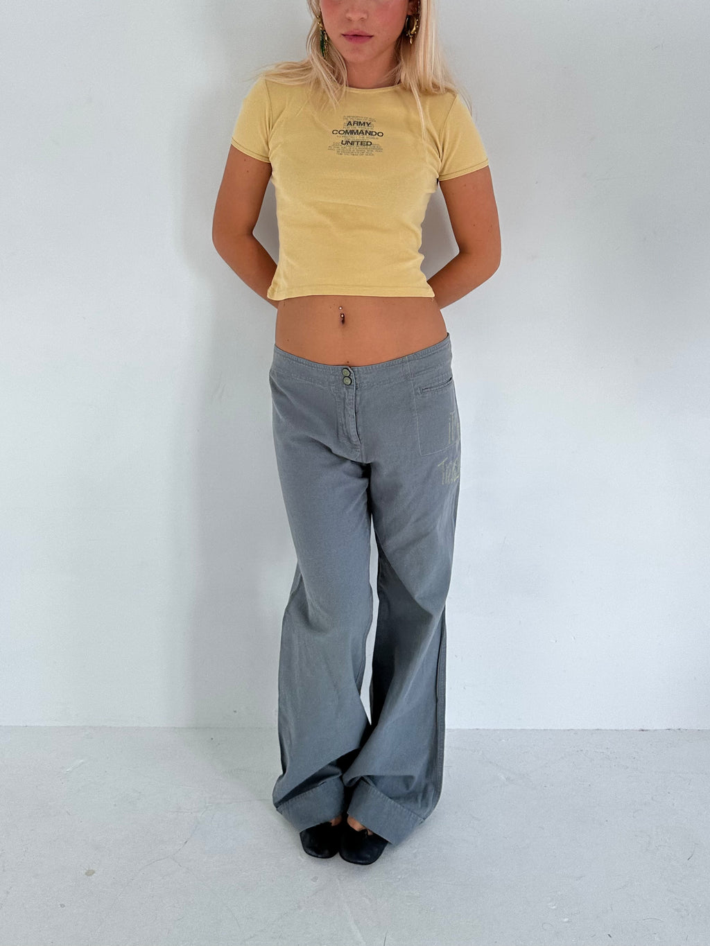 baby tee — size xs/s
