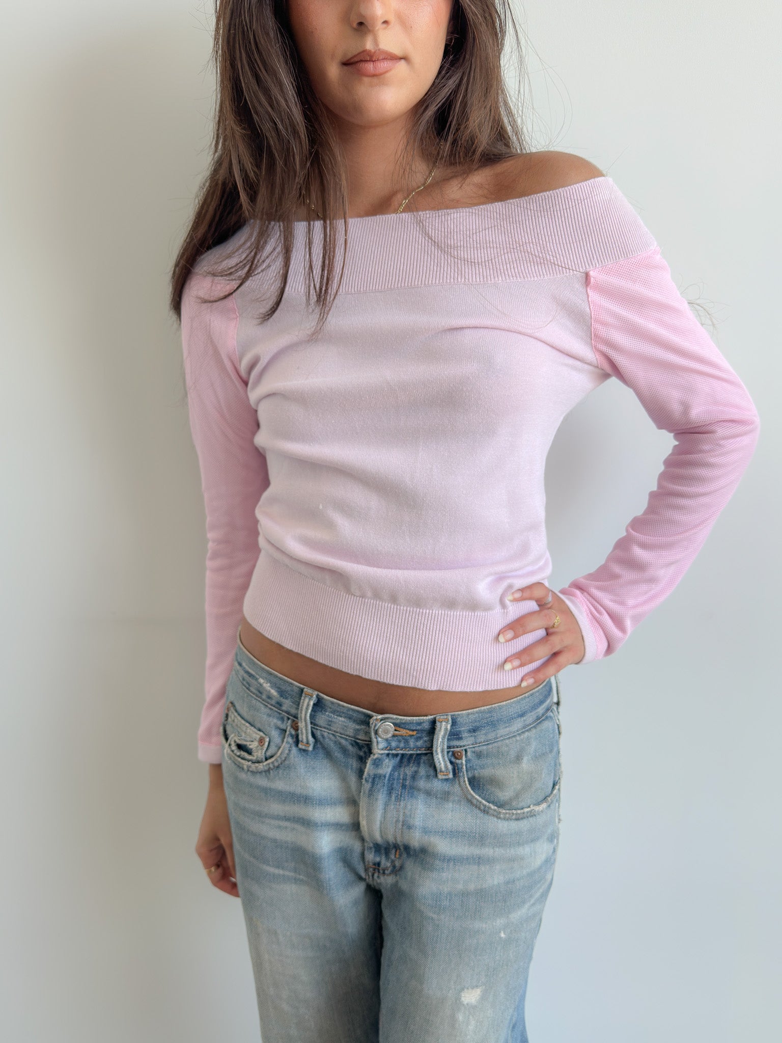 off shoulder knit / size s