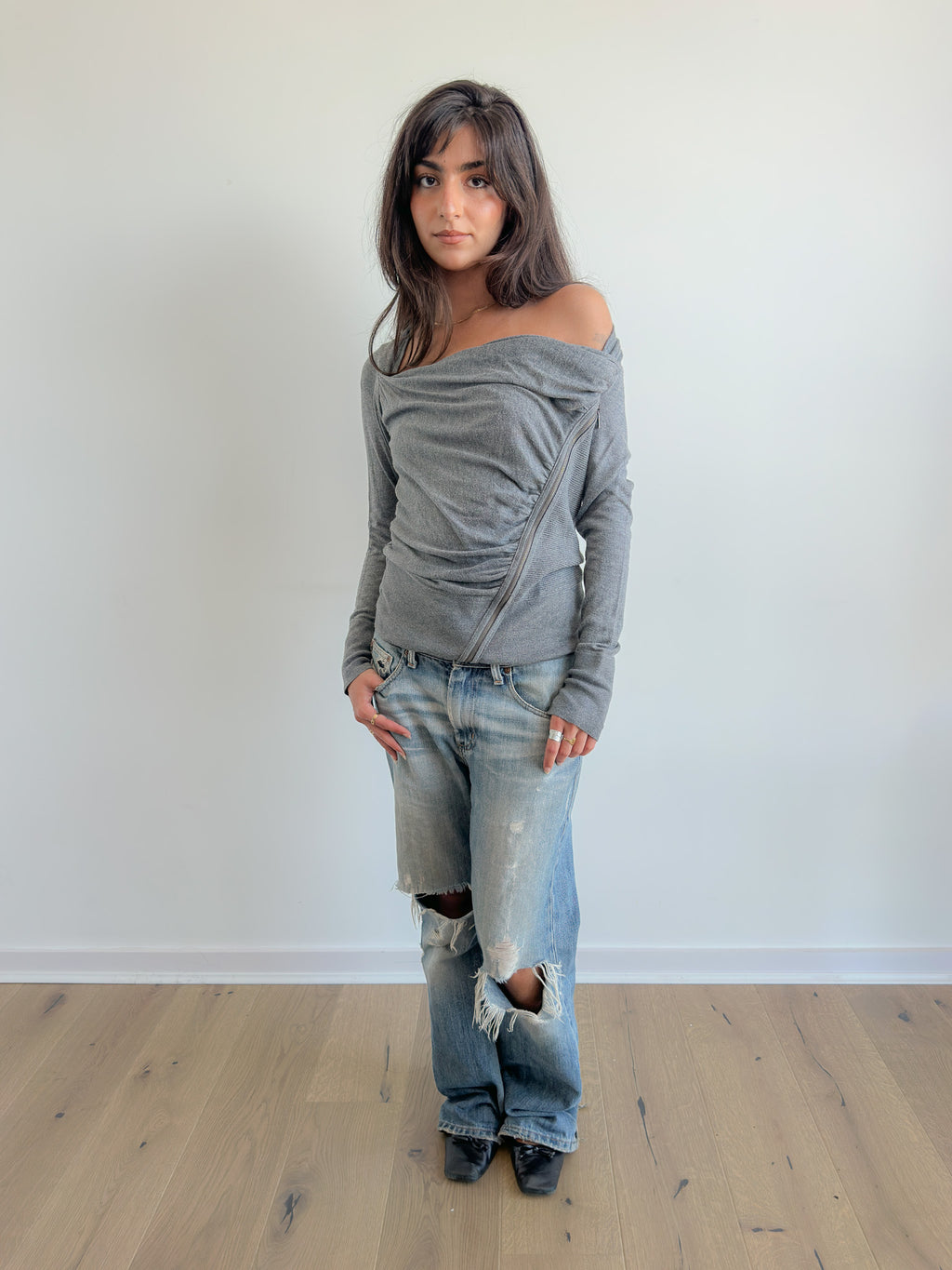 off shoulder knit / size s-m