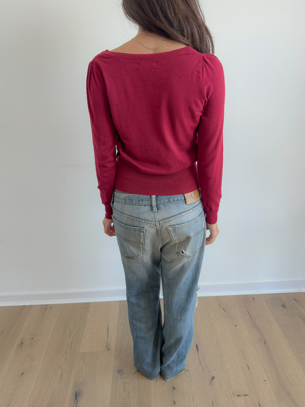 raspberry v-neck knit / size xs-s