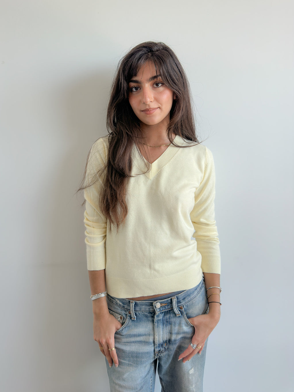 v-neck jumper / size s