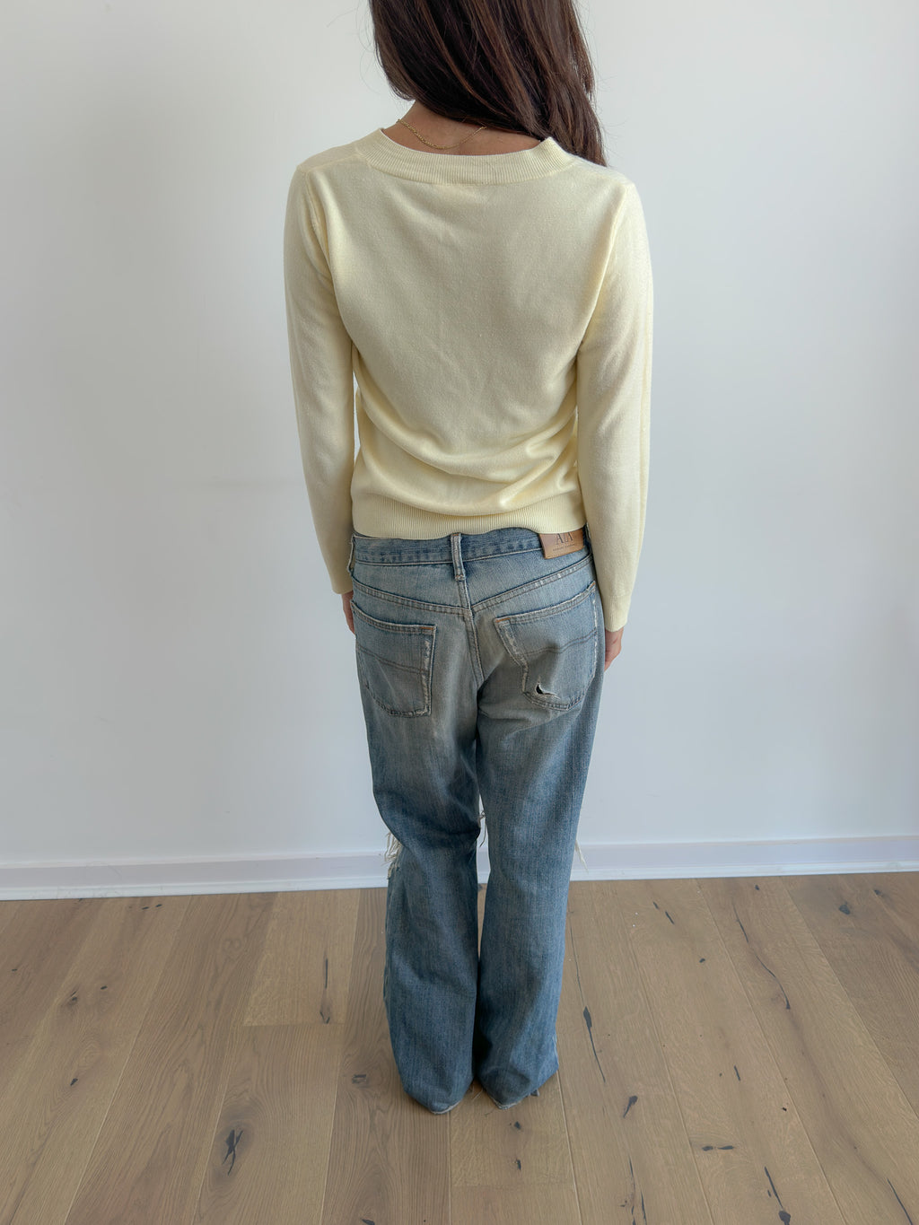v-neck jumper / size s