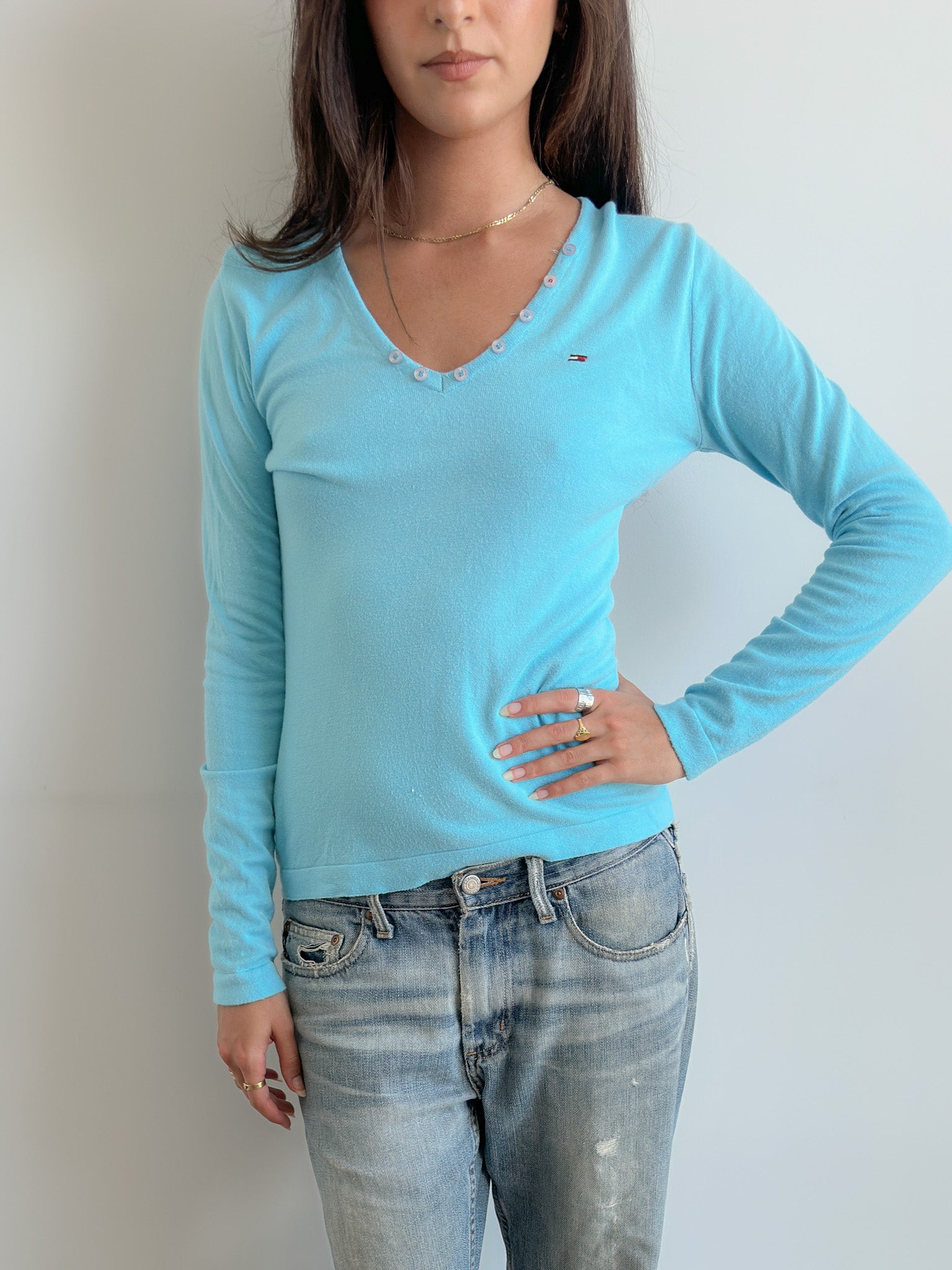 tommy hilfiger v-neck knit / size s