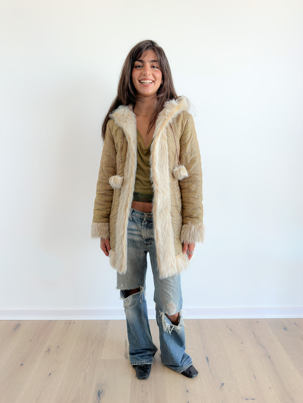 chalet girl fur jacket / size s