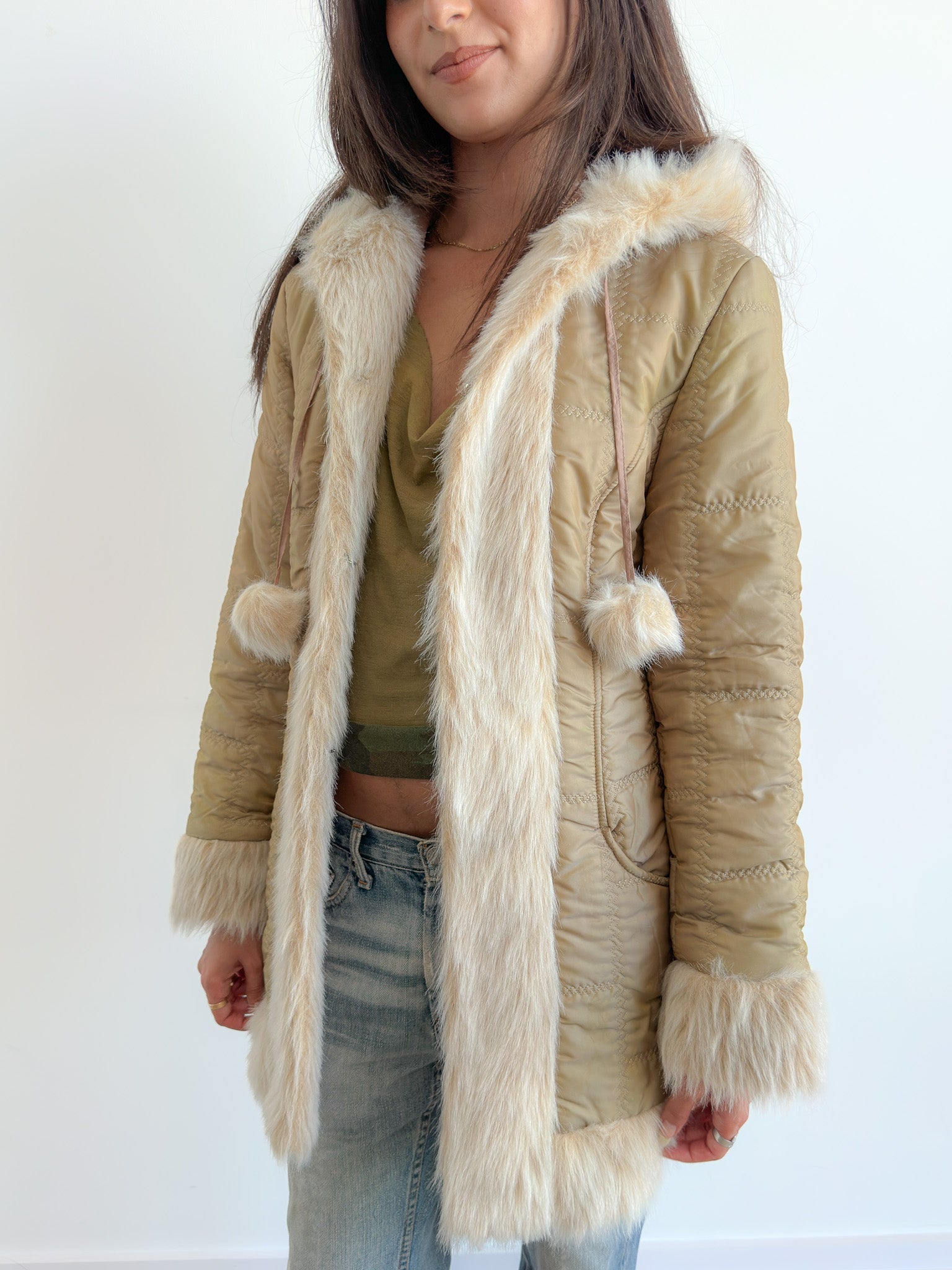 chalet girl fur jacket / size s