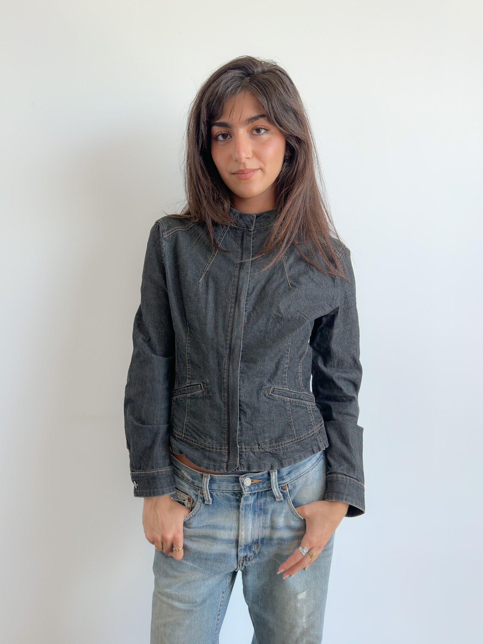 contrast stitch denim jacket / size s