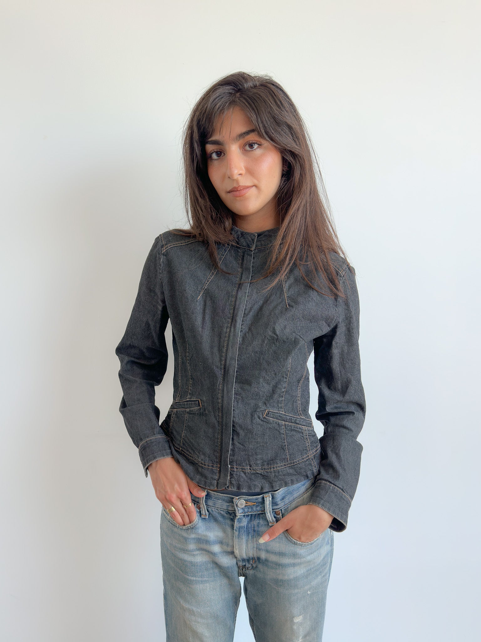 contrast stitch denim jacket / size s