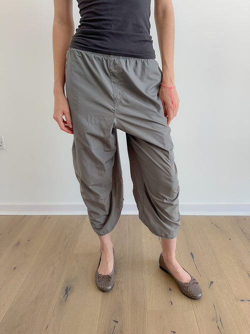 adidas capris / size l-xl