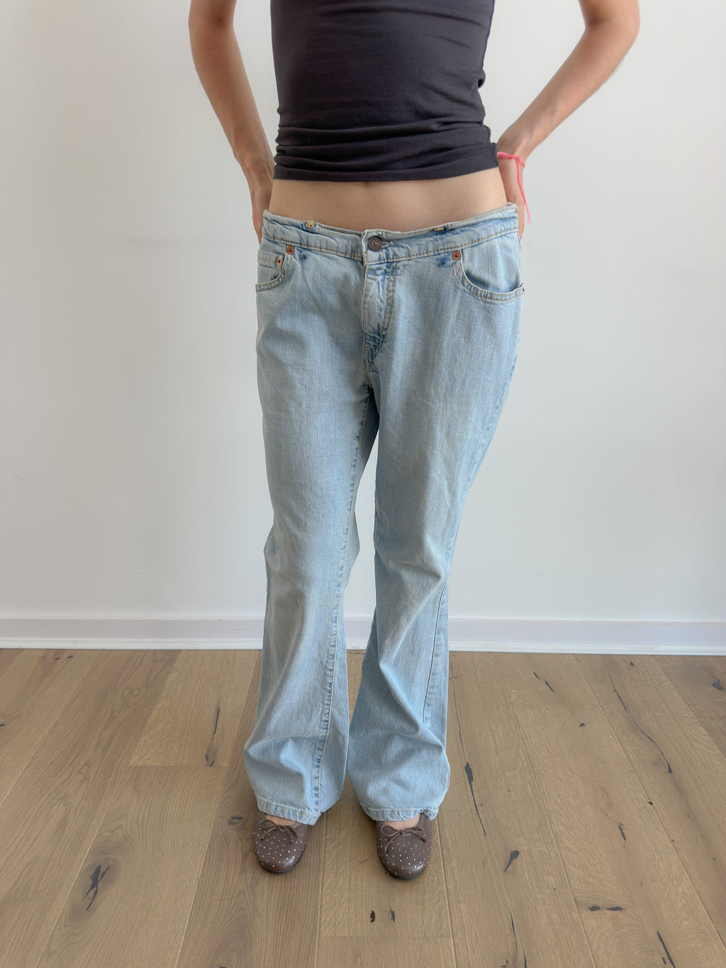 levi's low rise jeans / size s