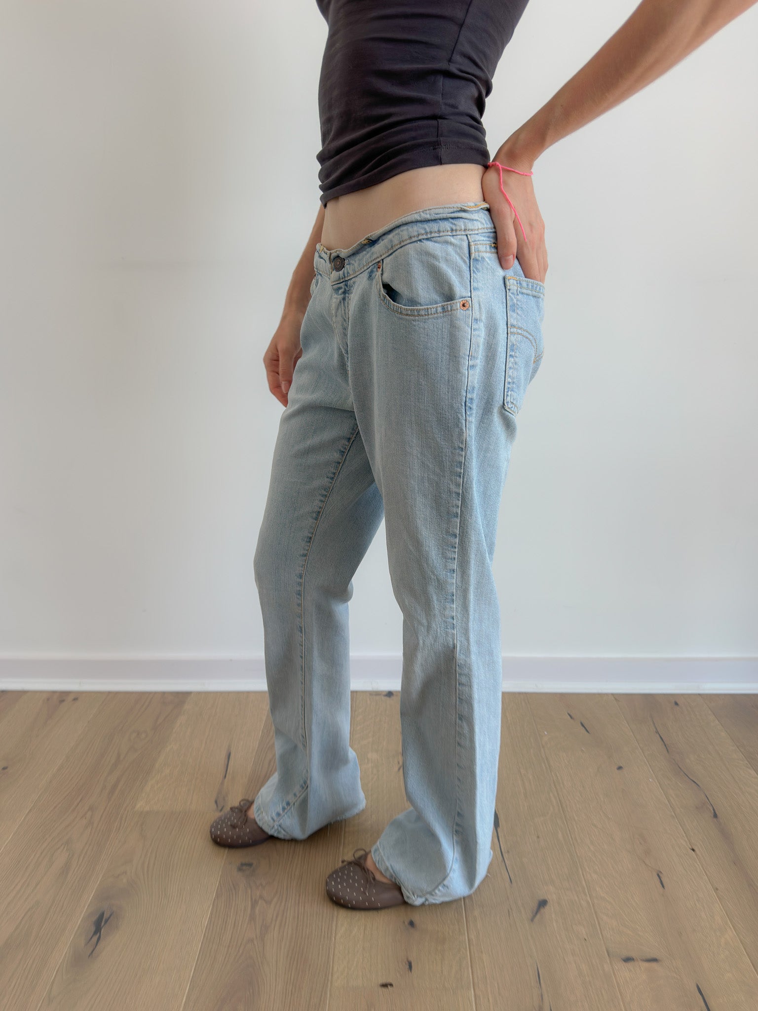 levi's low rise jeans / size s