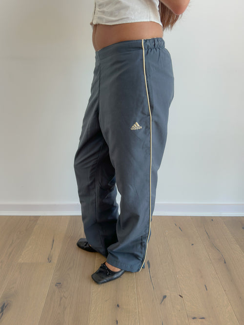 adidas track pants / size xs