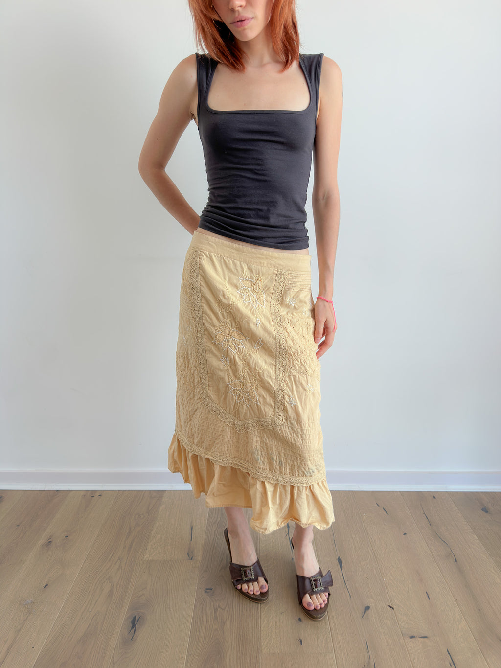butter yellow skirt / size s-m