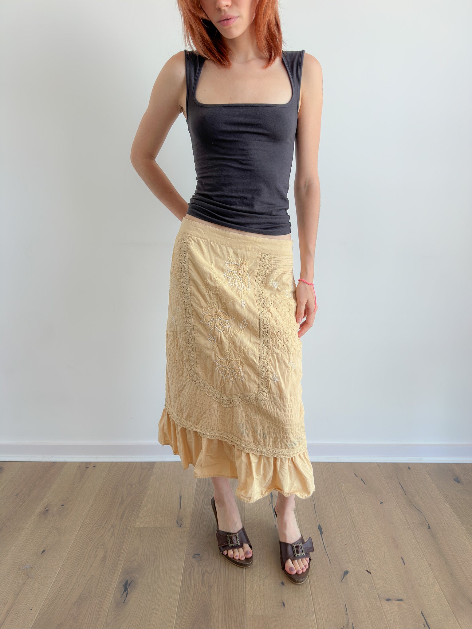 butter yellow skirt / size s-m