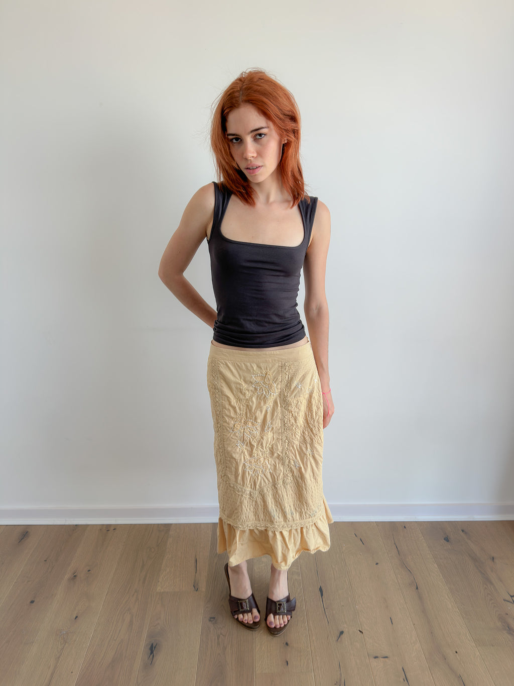 butter yellow skirt / size s-m