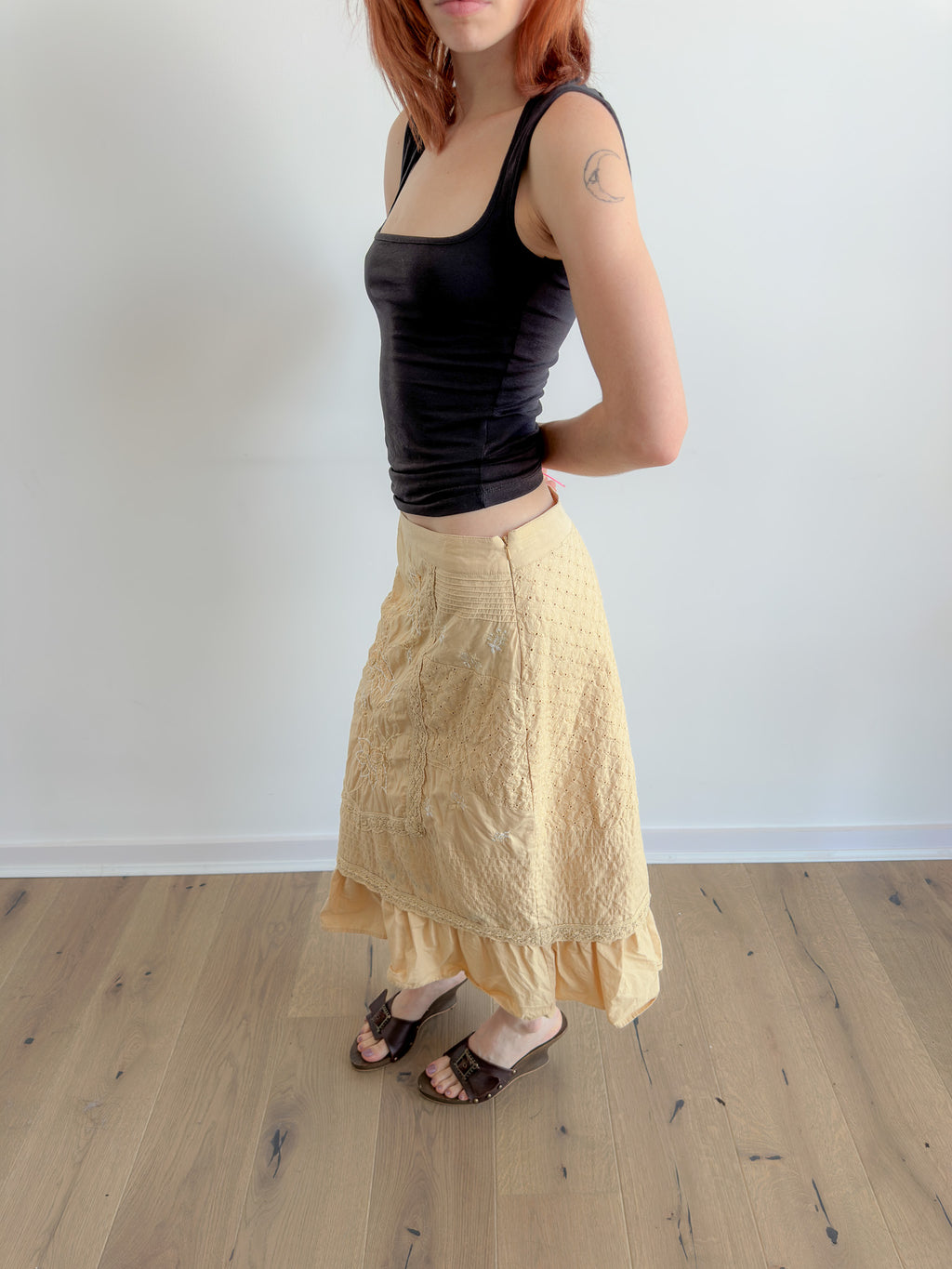 butter yellow skirt / size s-m