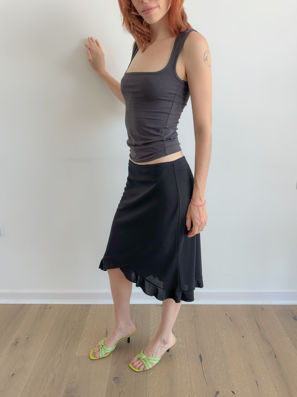 asymmetric midi skirt / size s