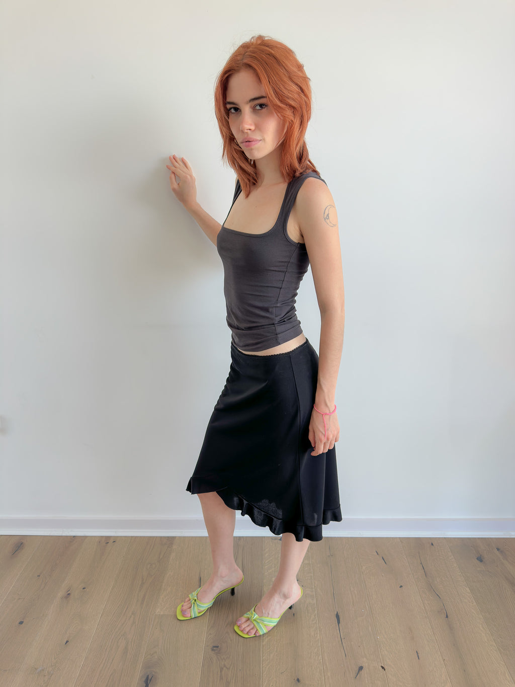 asymmetric midi skirt / size s