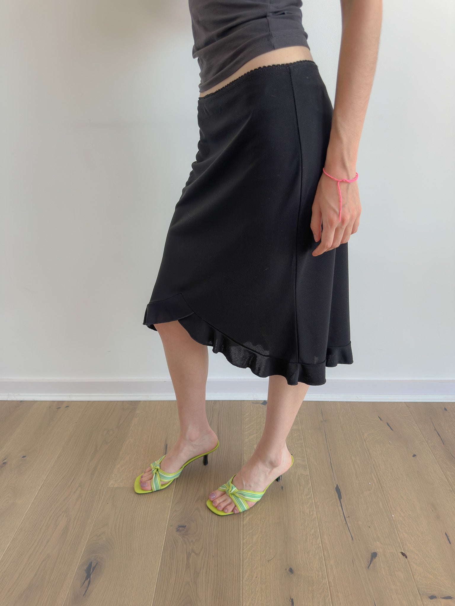 asymmetric midi skirt / size s