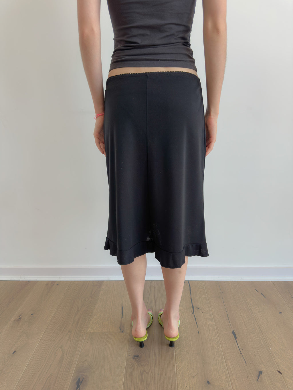asymmetric midi skirt / size s