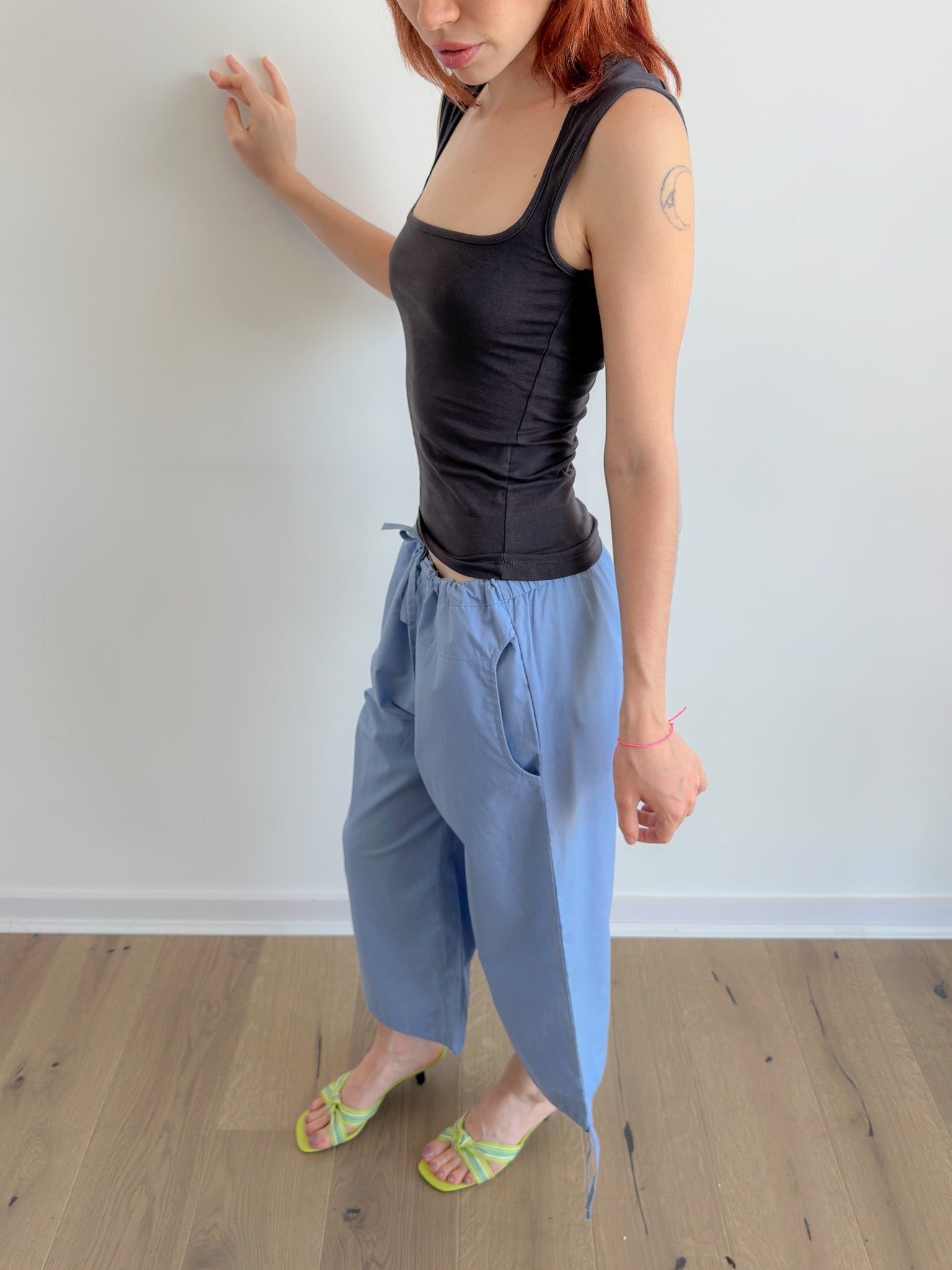 sporty capris / size s-m