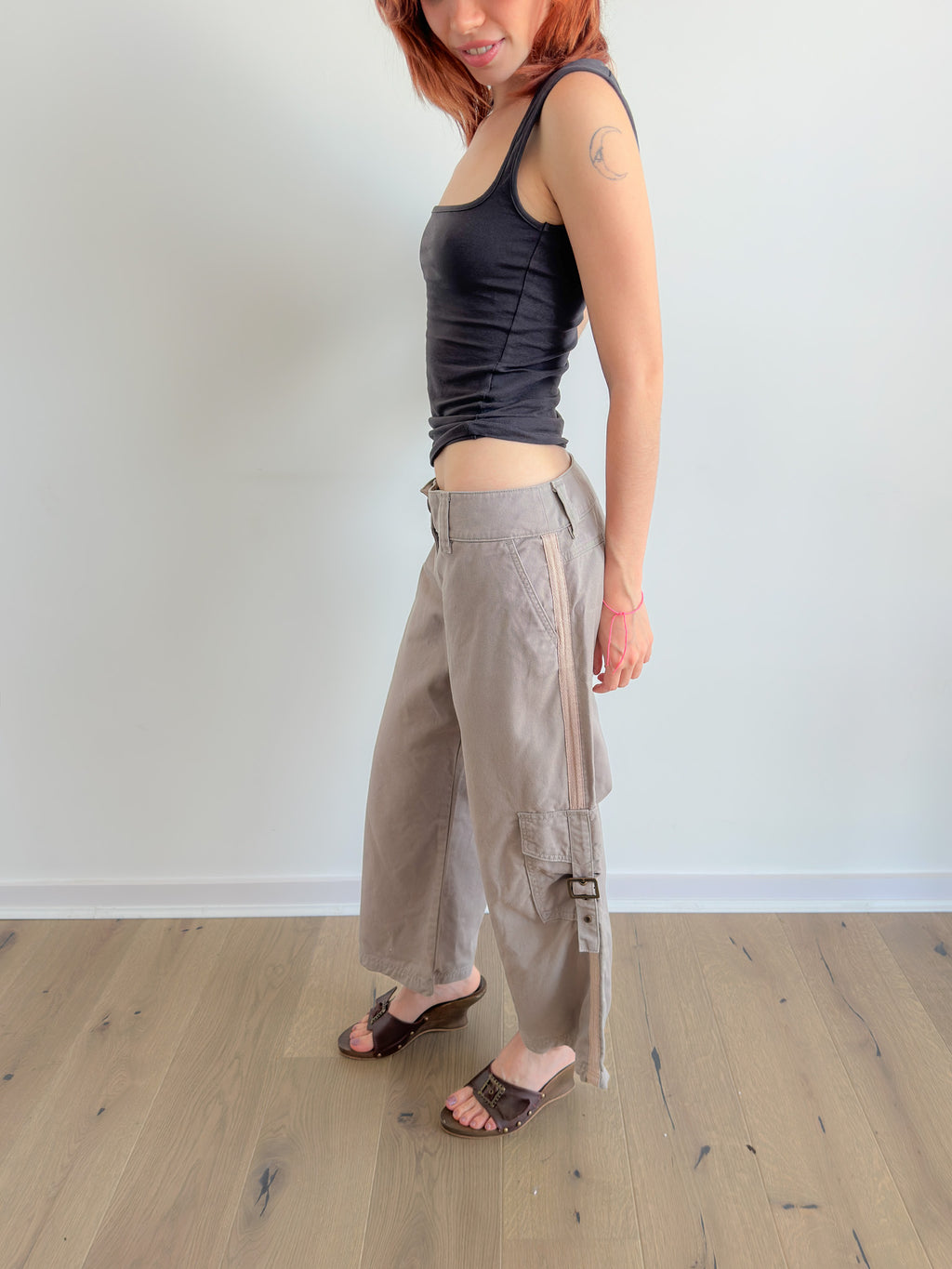 low-rise stripe cargos / size m