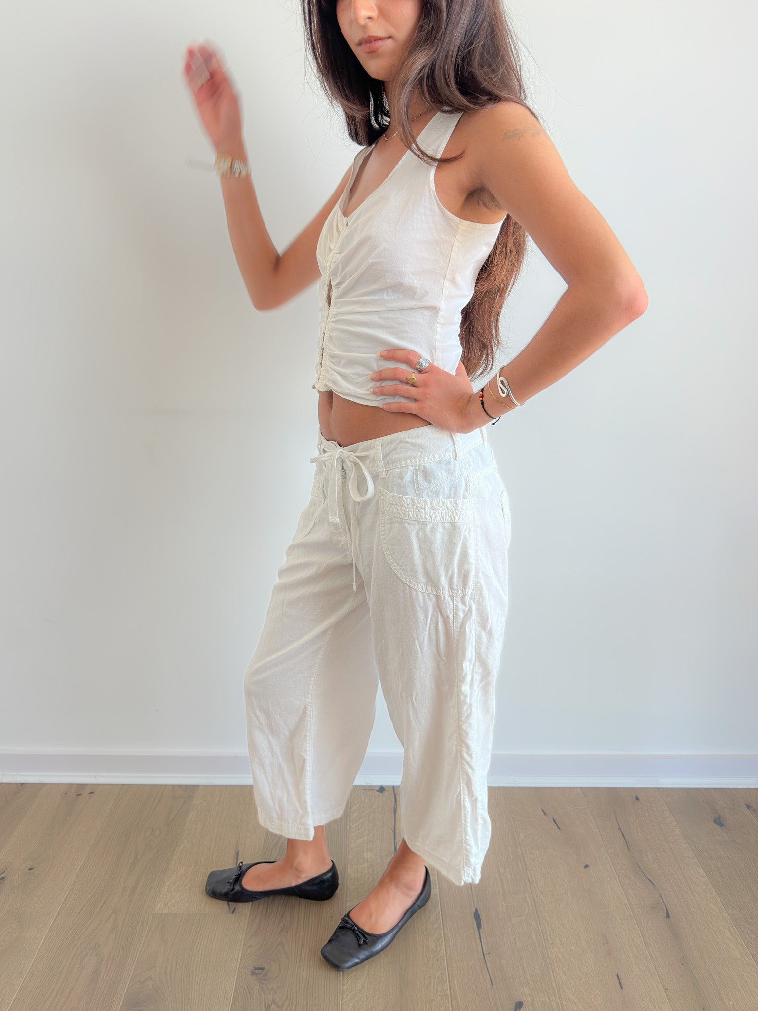 low rise capris / size s