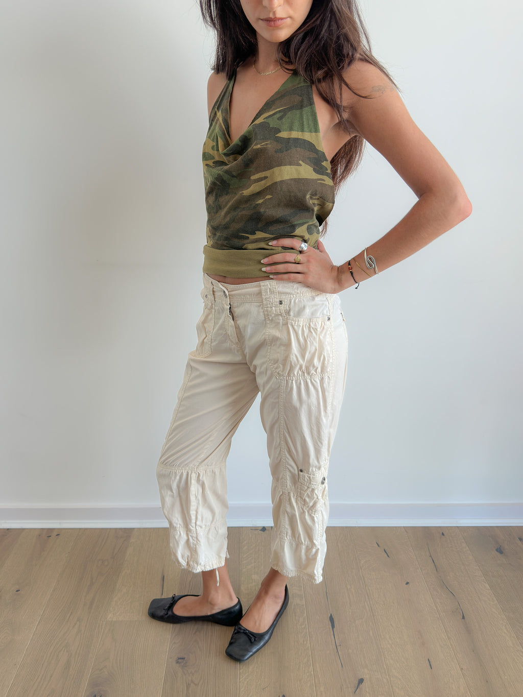 cropped ruched pants / size xs