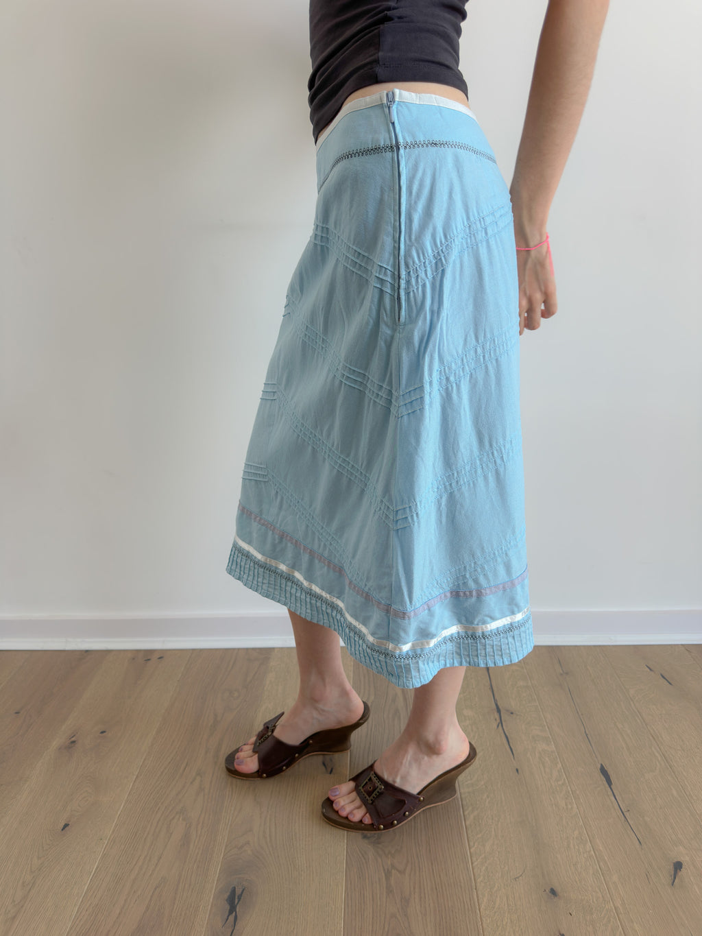 blue midi skirt / size m