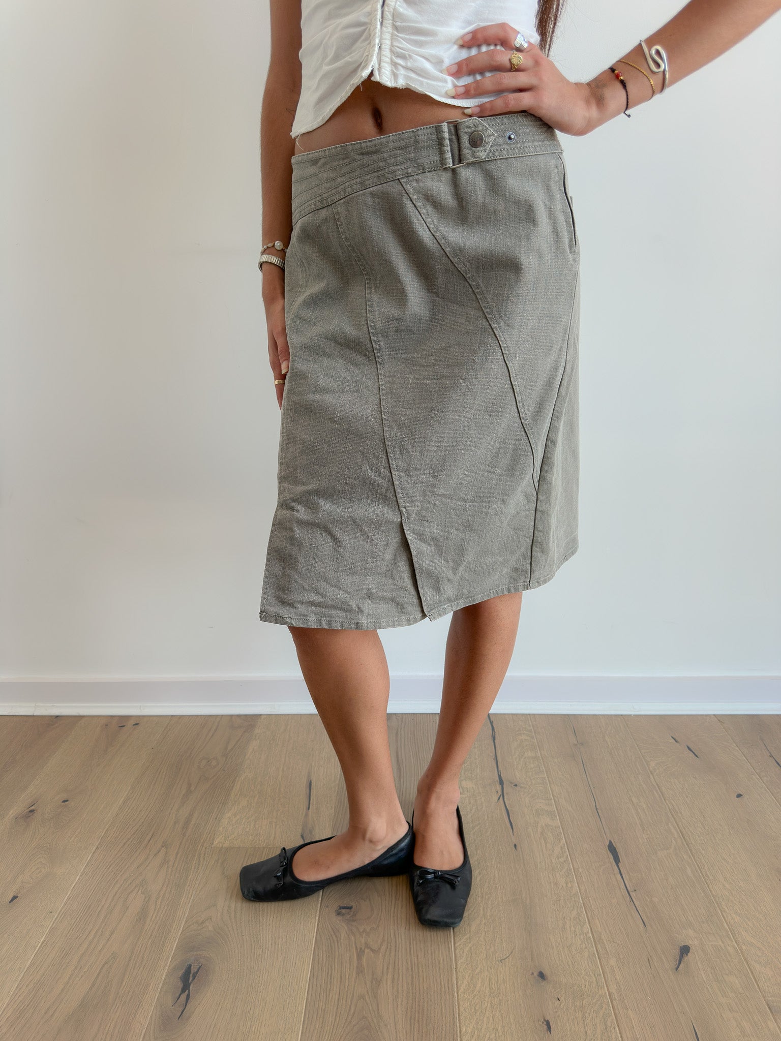 khaki midi skirt / size xs-s