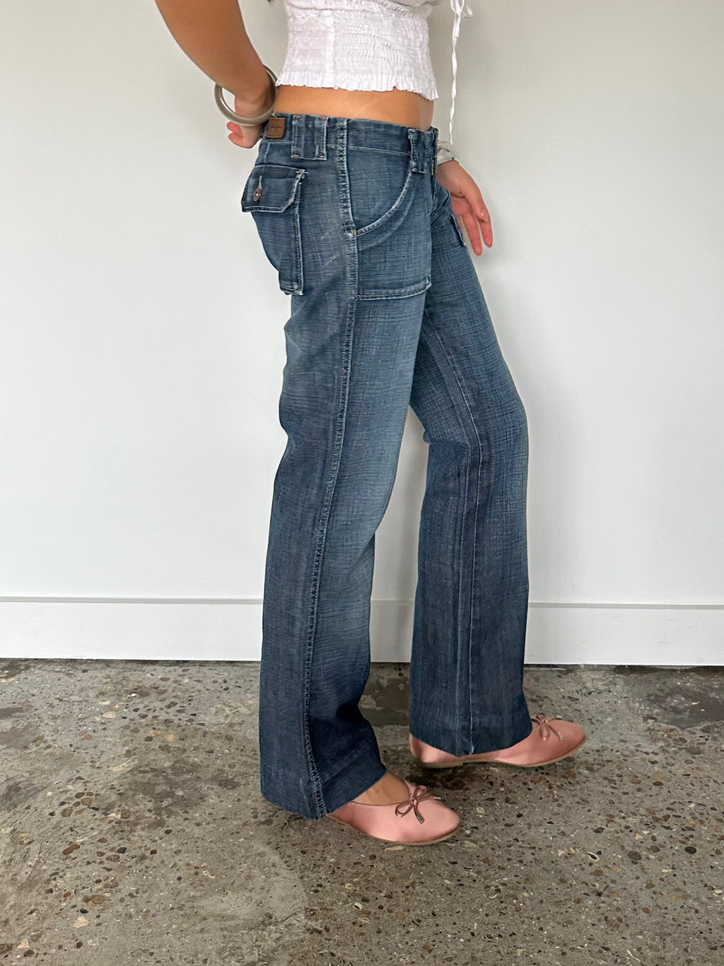 low rise jeans — size s