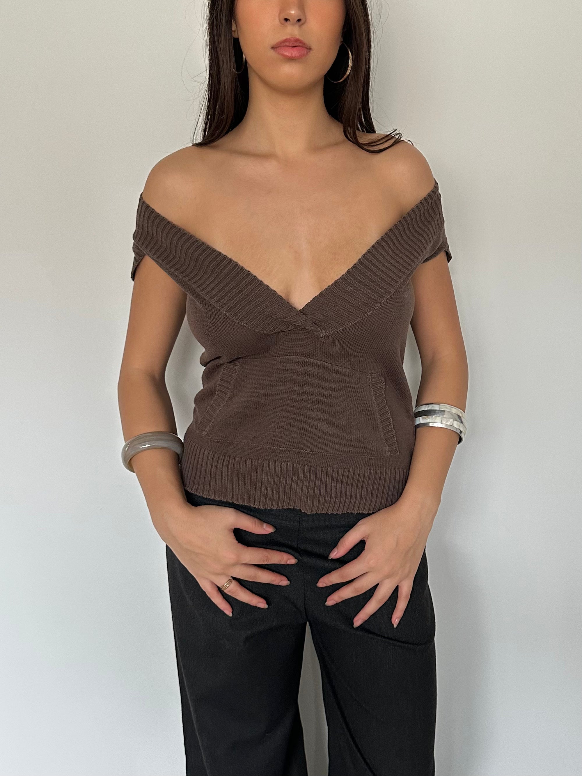 knit top — size s/m