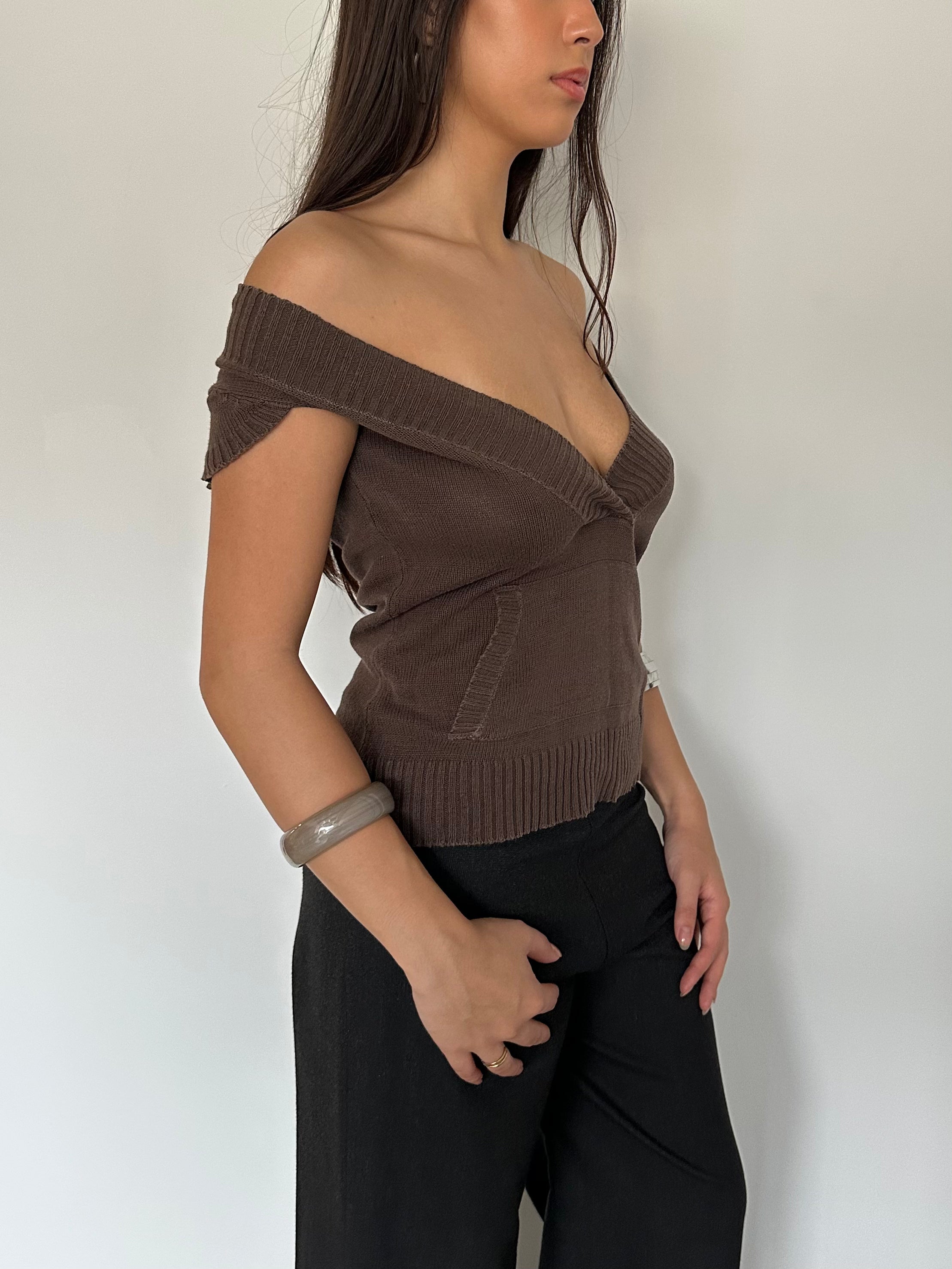 knit top — size s/m