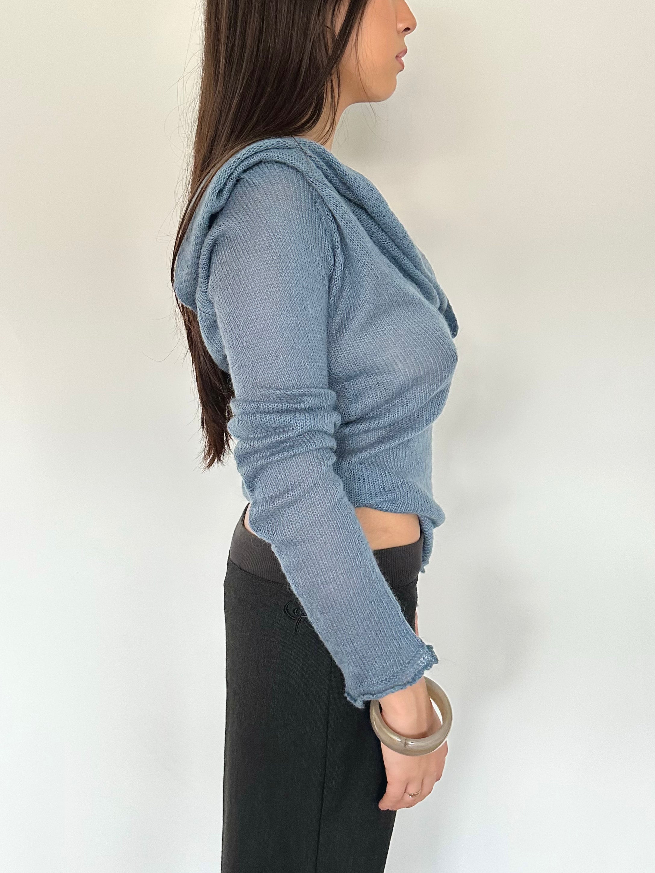 off shoulder knit — size s/m